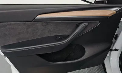 Tesla Model Y 2024, 16524 км, за 26710.11 USD - фото 24