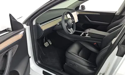Tesla Model Y 2024, 16524 км, за 26710.11 USD - фото 26