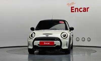 MINI Cooper Convertible 2023, 101015 км, за 15353.81 USD