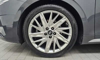 Hyundai Grandeur 2021, 121591 км, за 12800.32 USD
