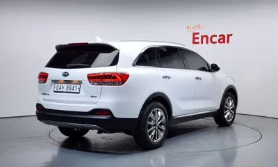 Kia Sorento 2017, 53007 км, за 11523.17 USD