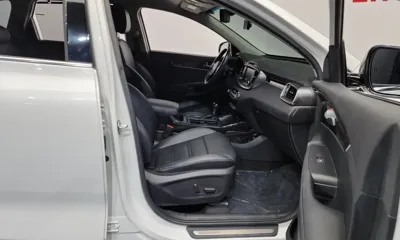 Kia Sorento 2017, 53007 км, за 11523.17 USD - фото 11