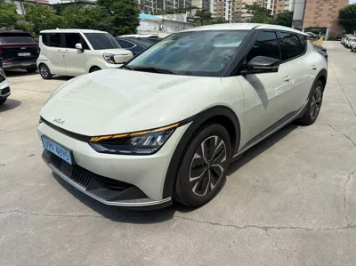 Kia EV6 · 2023 год