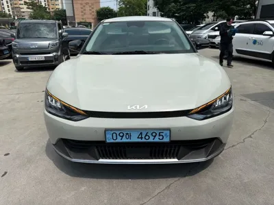 Kia EV6 2023, 87326 км, за 3971.38 USD