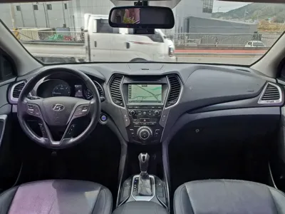 Hyundai Santafe 2016, 165211 км, за 5842.2 USD