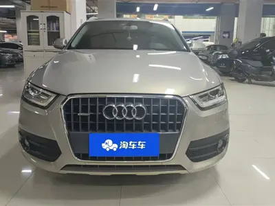 Audi Q3 2015, 123100 км, за 9681.98 USD