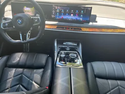BMW 7-Series 2023, 44962 км, за 64465.69 USD - фото 10
