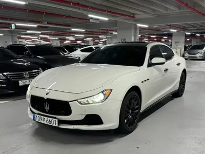 Maserati Ghibli 2017, 96794 км, за 13719.31 USD