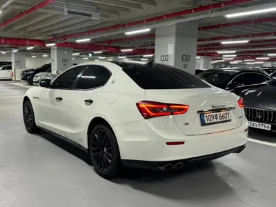 Maserati Ghibli 2017, 96794 км, за 13719.31 USD
