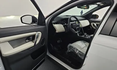 Land Rover Discovery Sport 2024, 12878 км, за 28866.86 USD - фото 10