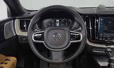 Volvo XC60 2019, 81184 км, за 18721.96 USD - фото 15