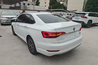 Volkswagen Sagitar 2020, 72000 км, за 10039 USD - фото 13