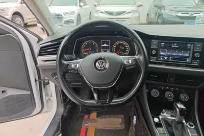 Volkswagen Sagitar 2020, 72000 км, за 10039 USD - фото 18