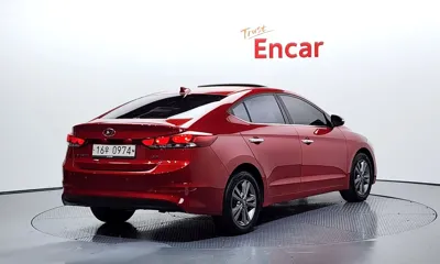 Hyundai Avante 2016, 113851 км, за 4889.33 USD