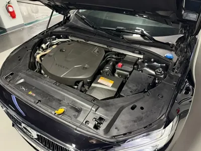 Volvo S90 2018, 138376 км, за 10727.31 USD