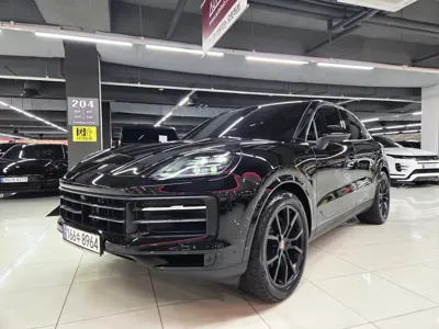 Porsche Cayenne 2025, 7448 км, за 99021.75 USD