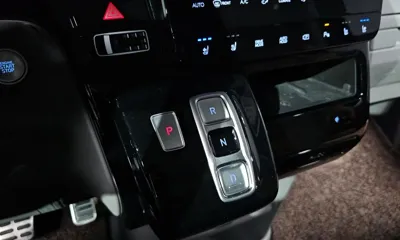 Hyundai Staria 2022, 14620 км, за 21322.23 USD - фото 9