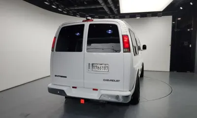 Chevrolet Express Van 2000, 209942 км, за 13071.46 USD