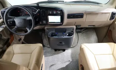 Chevrolet Express Van 2000, 209942 км, за 13071.46 USD - фото 7