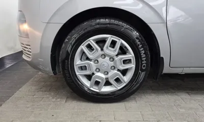 Hyundai Staria 2022, 73001 км, за 15302.94 USD
