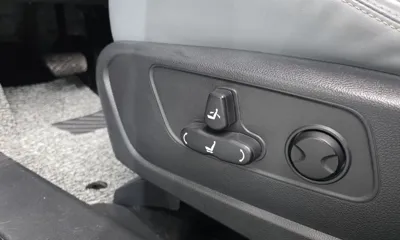 KG_Mobility_Ssangyong Torres 2024, 60138 км, за 19686.23 USD - фото 28