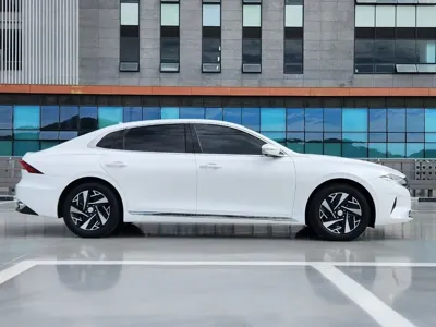 Hyundai Grandeur 2022, 36265 км, за 18379.94 USD