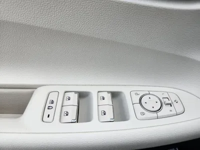 Hyundai Grandeur 2022, 36265 км, за 18241.05 USD - фото 17