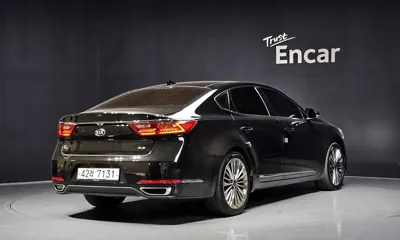 Kia K7 2017, 118033 км, за 7817.59 USD