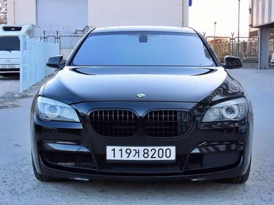 BMW 7-Series · 2010 год