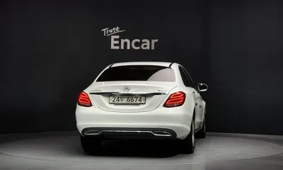 Mercedes-Benz C-Class 2016, 95488 км, за 8262.83 USD