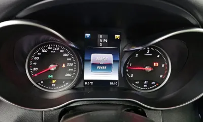 Mercedes-Benz C-Class 2016, 95488 км, за 8262.83 USD - фото 8