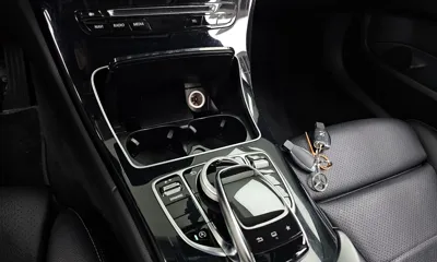 Mercedes-Benz C-Class 2016, 95488 км, за 8262.83 USD - фото 18