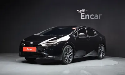 Toyota Prius · 2024 год