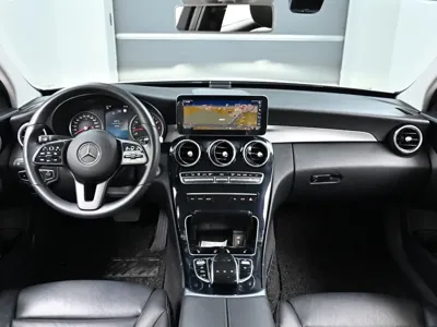 Mercedes-Benz C-Class 2019, 78562 км, за 12734.67 USD - фото 7