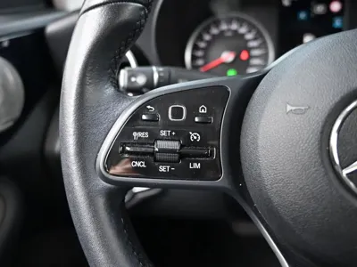Mercedes-Benz C-Class 2019, 78562 км, за 12734.67 USD - фото 18