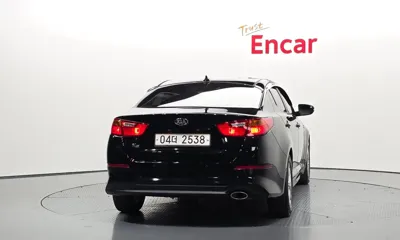 Kia K5 2014, 145931 км, за 3575.37 USD