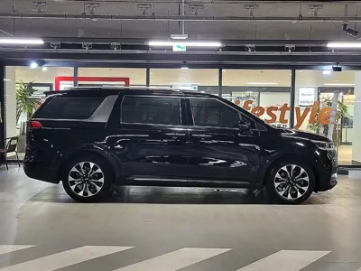 Kia Canival 2021, 72734 км, за 16790.07 USD