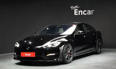 Tesla Model S · 2023 год