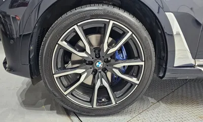 BMW X7 2021, 69811 км, за 50243.02 USD
