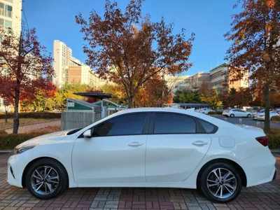 Kia K3 2022, 69512 км, за 10109.02 USD
