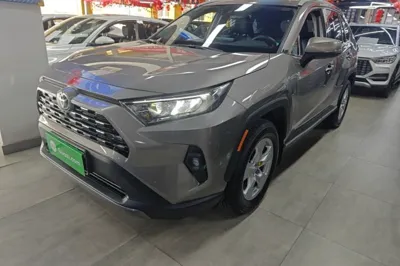 Toyota RAV4 · 2024 год