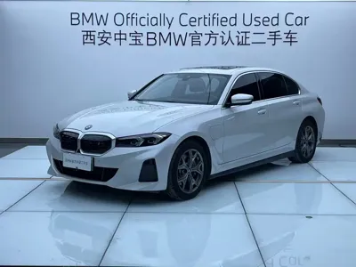BMW i3 · 2022 год