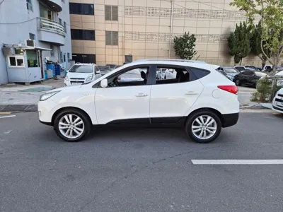 Hyundai Tucson 2013, 152355 км, за 3705.39 USD