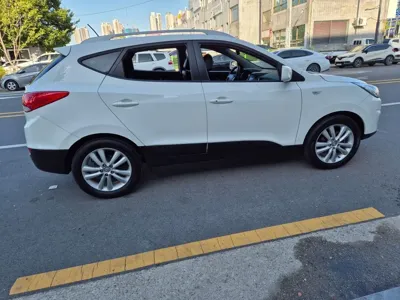 Hyundai Tucson 2013, 152355 км, за 3705.39 USD