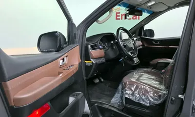 Hyundai Starex 2019, 87108 км, за 14201.96 USD - фото 10