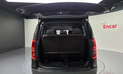 Hyundai Starex 2019, 87108 км, за 14201.96 USD - фото 20