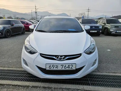 Hyundai Avante 2012, 177434 км, за 3127.04 USD