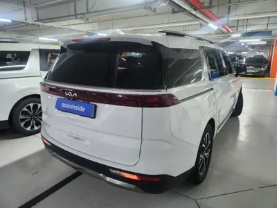 Kia Canival 2023, 121500 км, за 16186.69 USD