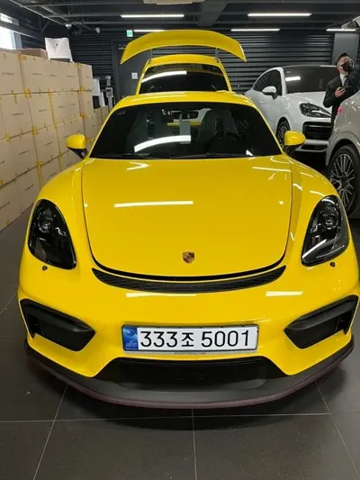 Porsche 718 2023, 16000 км, за 87296.46 USD