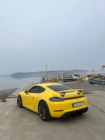 Porsche 718 2023, 16000 км, за 87296.46 USD